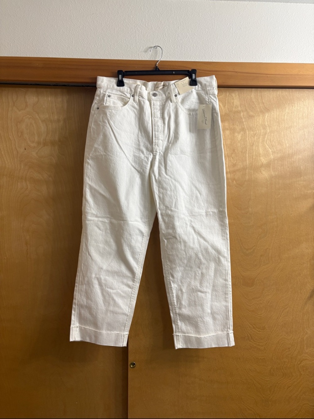 NWT Universal Thread White Ankle Length Highest Rise Straight Leg Jeans Size 14R